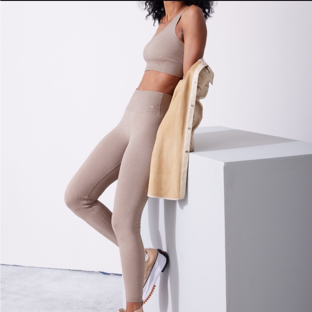 Lilias Active Ribbed Knit Leggings Taupe Nude Beige High Rise size XS - Picture 8 of 10